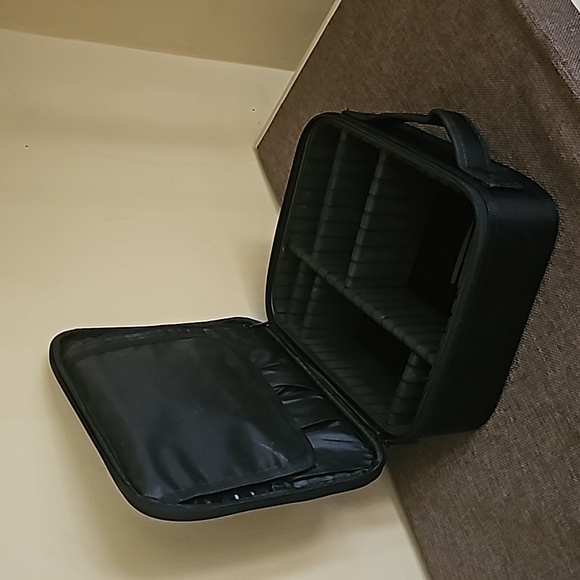 Cosmetic Bag - Picture 4 of 12